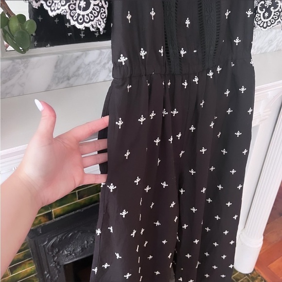 LOVE SAM Water Lily Off The Shoulder Washed Black Jumpsuit Sz Small LIKE NEW - Picture 13 of 16